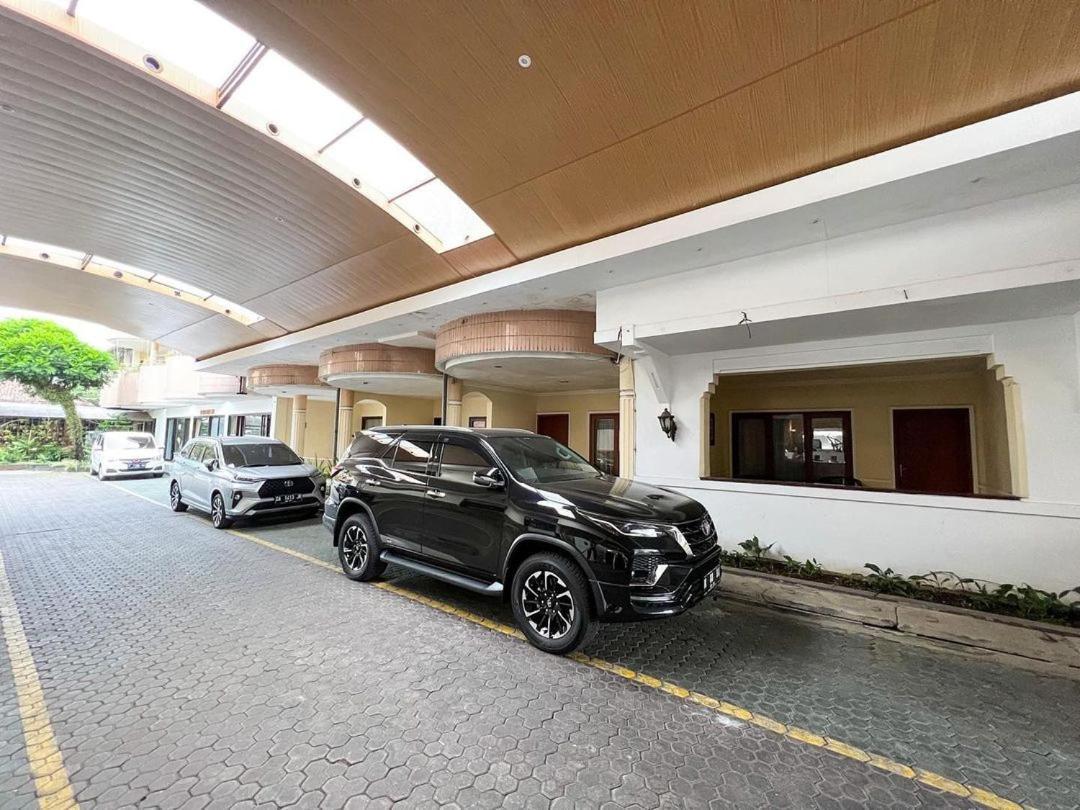 Hotel Pelangi Malang, Kayutangan Heritage Buitenkant foto