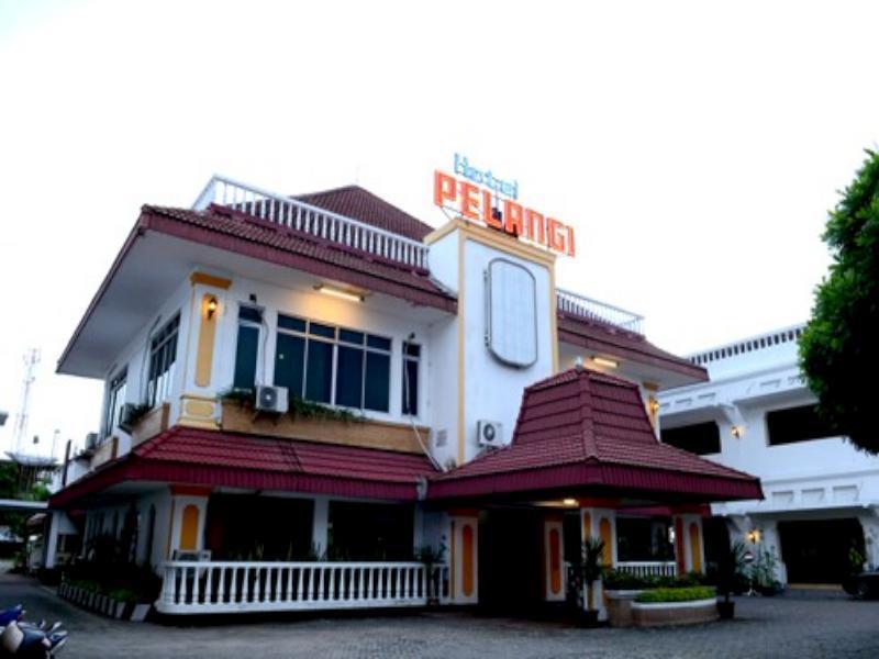 Hotel Pelangi Malang, Kayutangan Heritage Buitenkant foto