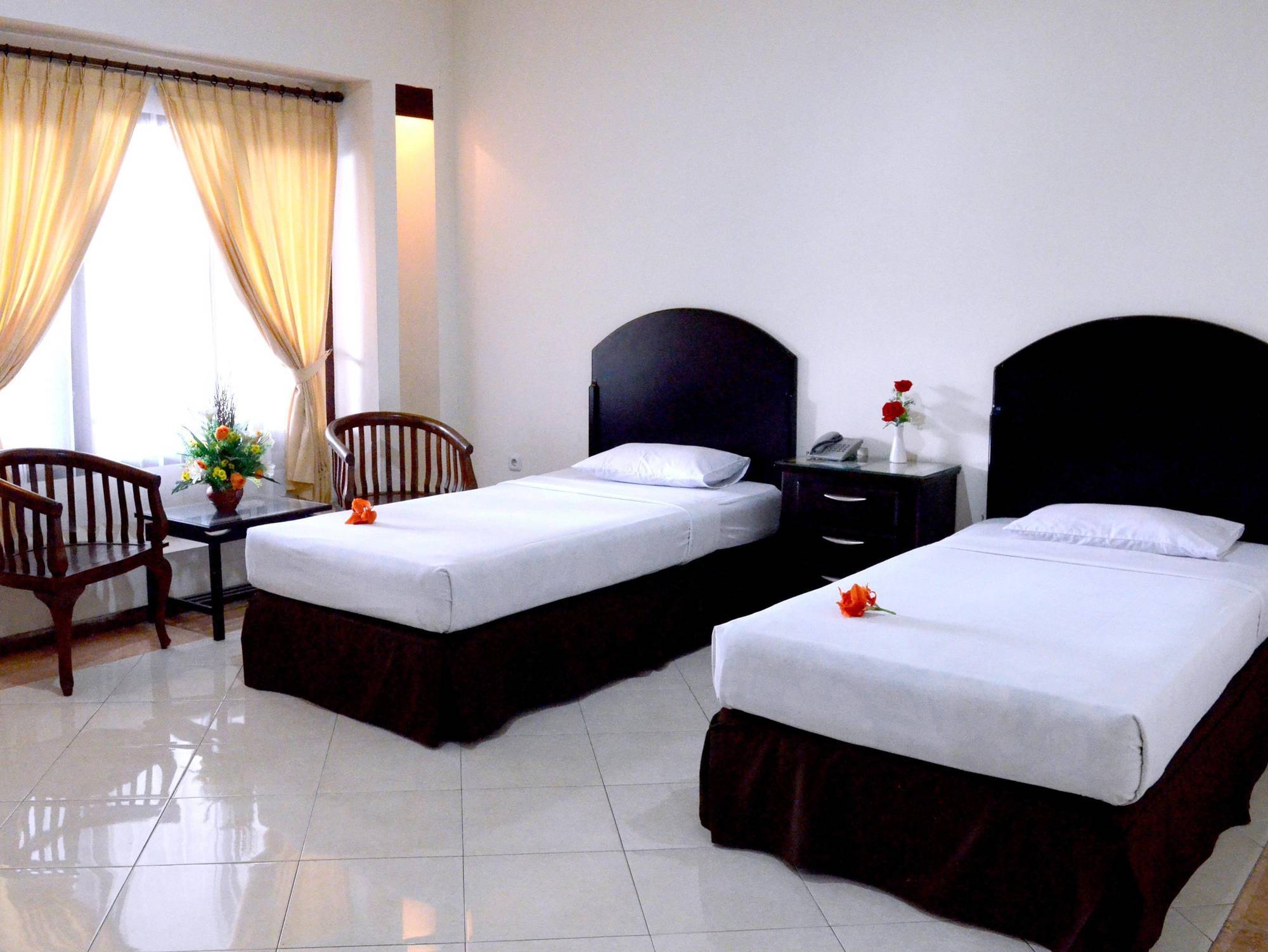Hotel Pelangi Malang, Kayutangan Heritage Buitenkant foto